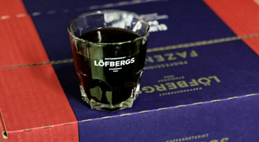 Löfbergs kaffe i kaffemaskinerna som levereras från oss garanterar gott kaffe på jobbet